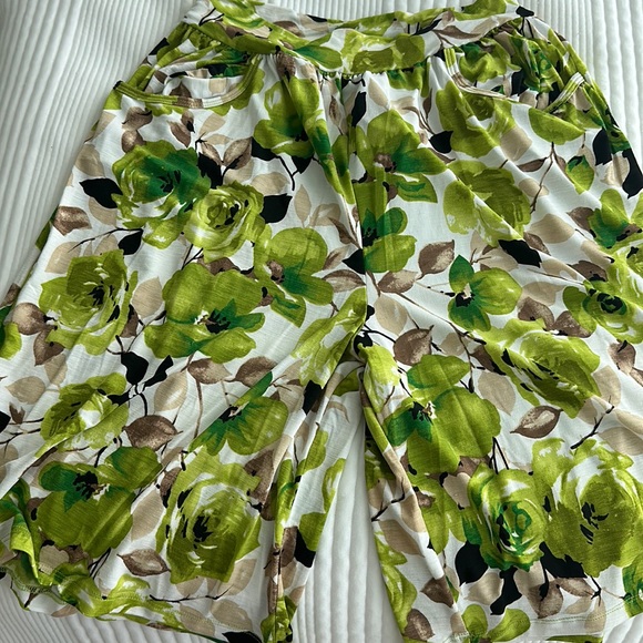 Kim & Co Bermuda shorts - Picture 1 of 6